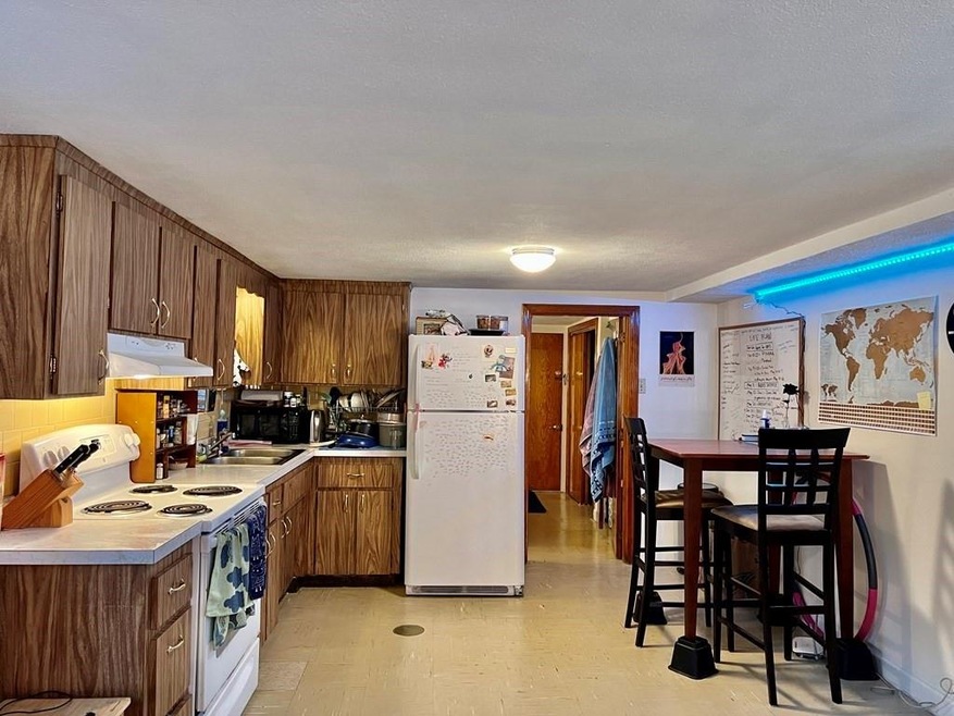 1092 Broadway unit 1, Somerville, MA 02144 - photo 1