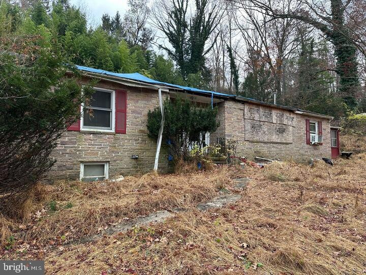 Pending $250,000 • Co-Listing Agent