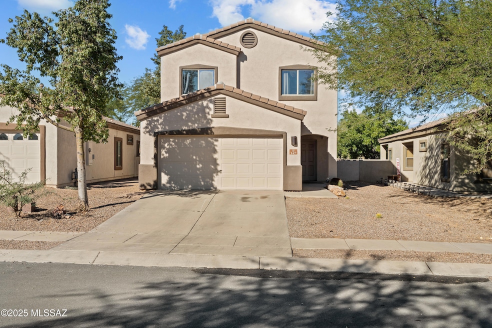 147 E Calle Puente Azul, Sahuarita, AZ 85629 - photo 1