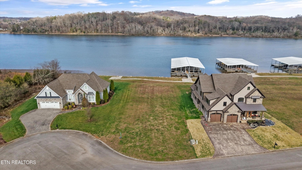 305 Charleston Light, Loudon, TN 37774 - photo 1