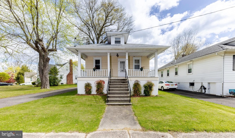 155 S Fellowship Rd, Maple Shade, NJ 08052 - photo 1