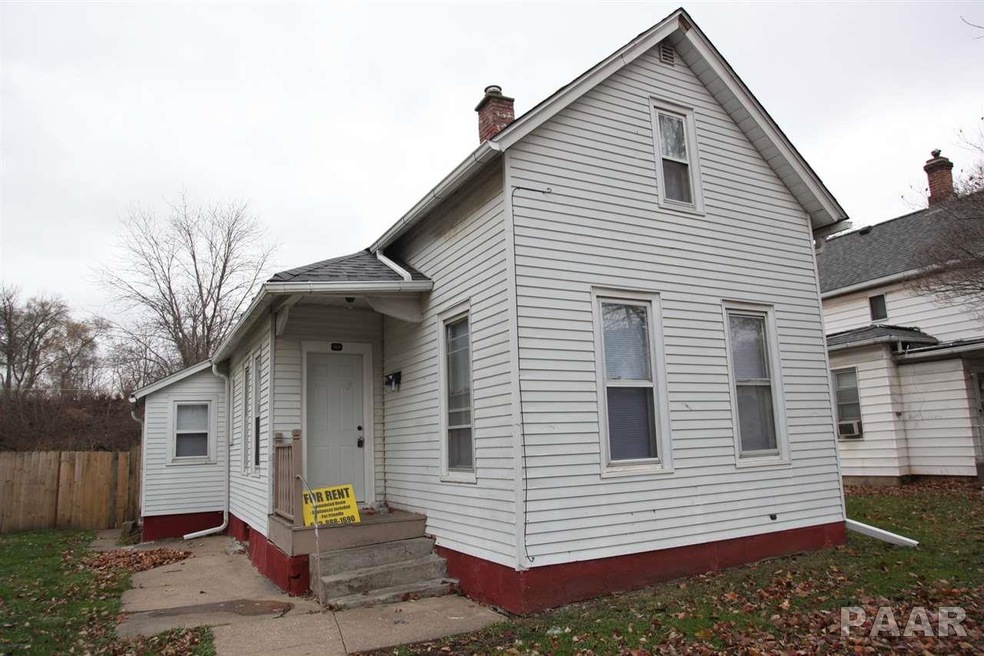 1823 W 6th St, Davenport, IA 52802 - photo 1