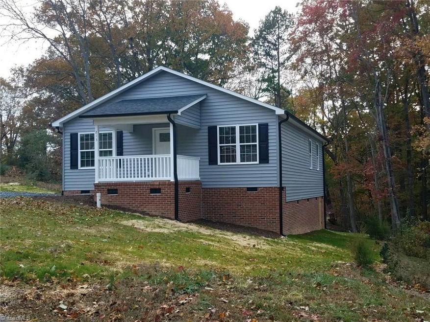 213 Sunset Dr N, Asheboro, NC 27205 - photo 1