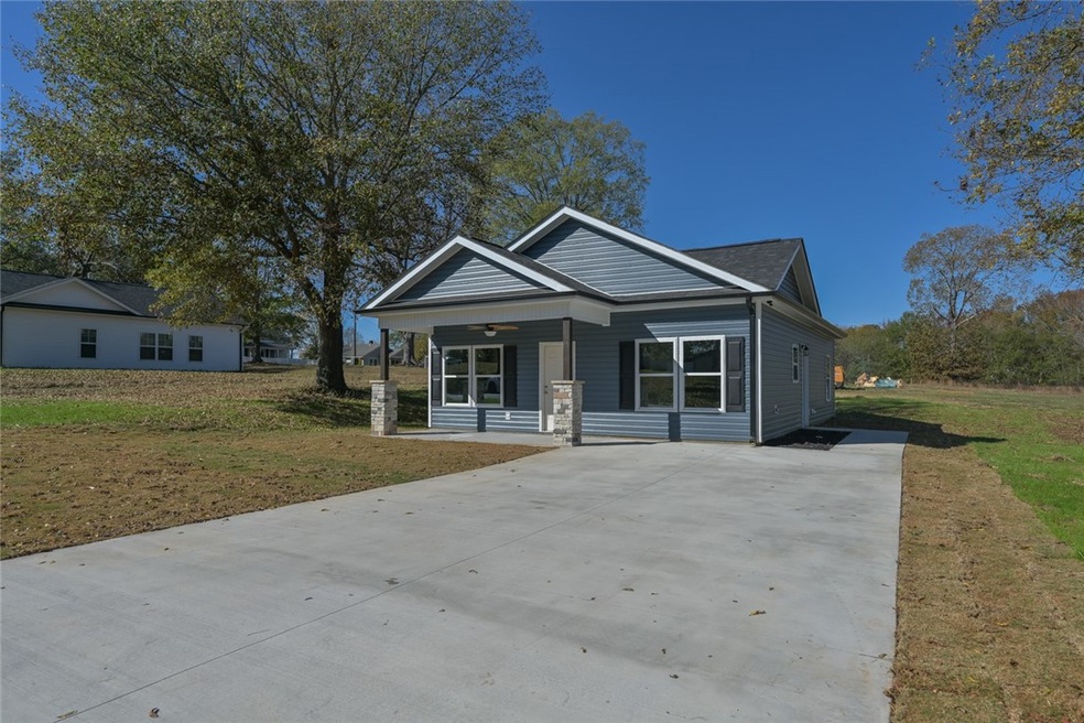 202 River St, Iva, SC 29655 - photo 1