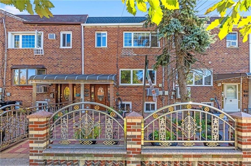 Sold $1,030,000 • Co-Listing Agent