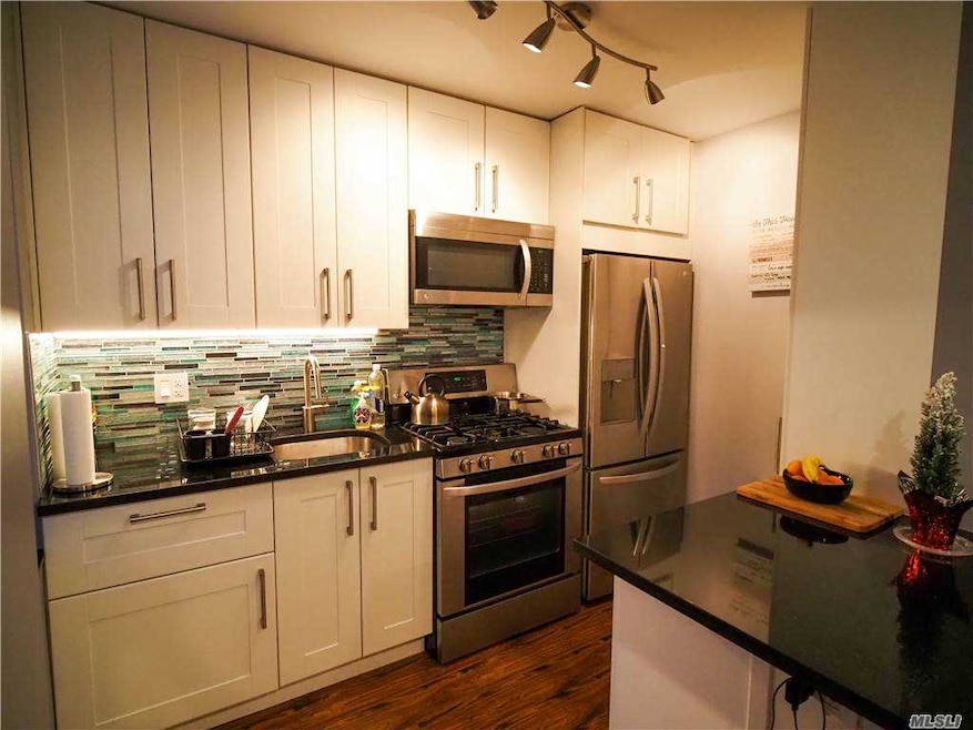 Ridgewood Gardens unit 4B, Maspeth, NY 11378 - photo 1