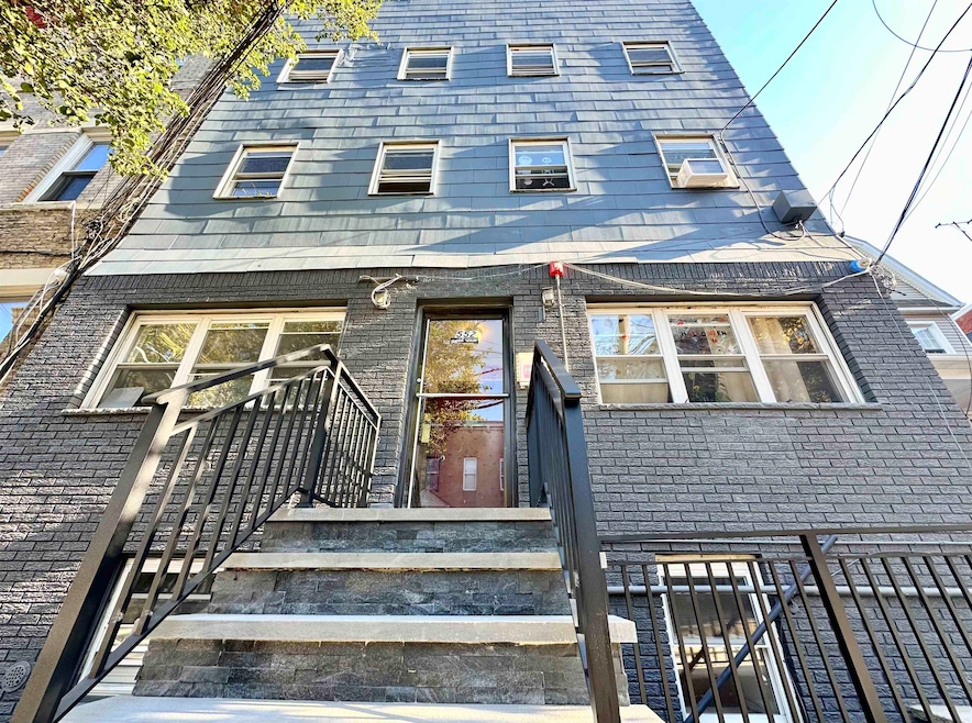 552 38th St unit 3, Union City, NJ 07087 - photo 1
