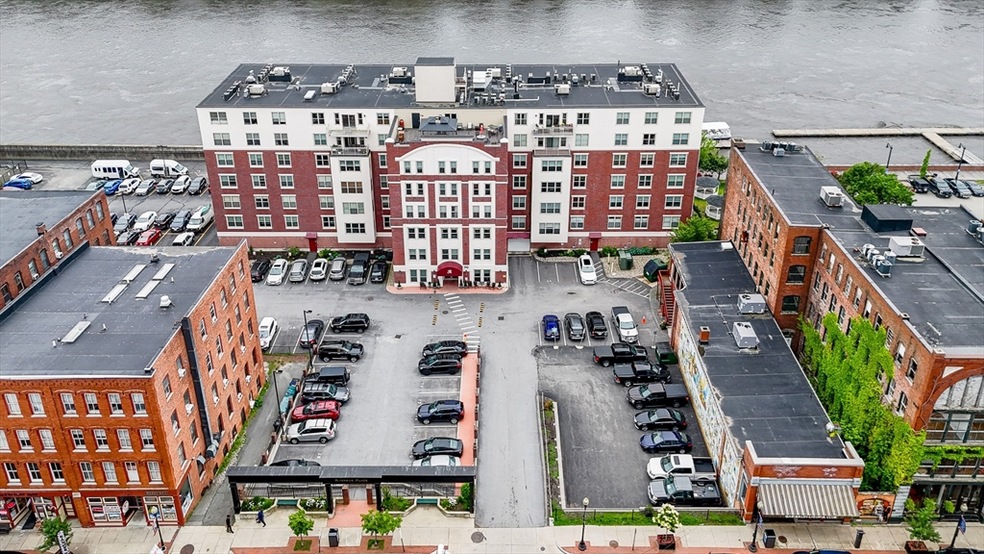 Riverside Place unit 108, Haverhill, MA 01832 - photo 1