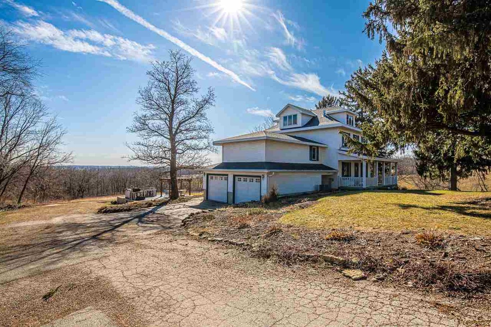 W8917 Buckhorn Rd, Browntown, WI 53522 - photo 1