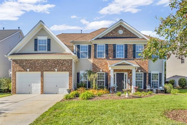 Beautiful 5 Bedroom Home in the Popular Moss Creek
