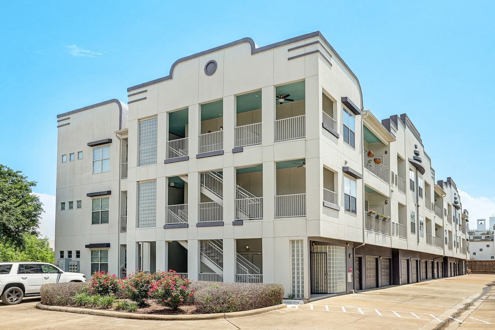 1441 East St unit 304, Houston, TX 77007 - photo 1
