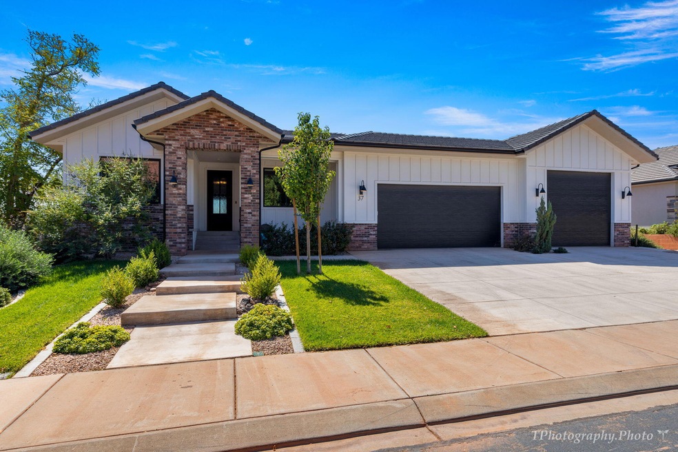 37 W 100 S, Ivins, UT 84738 - photo 1