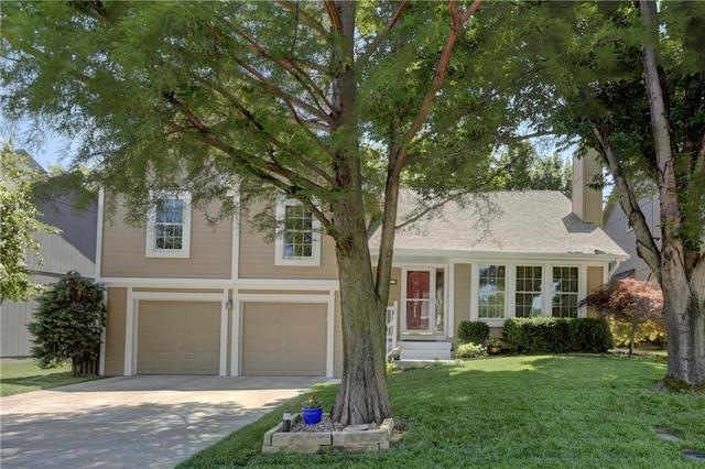 21717 W 49th St, Shawnee, KS 66226 - photo 1