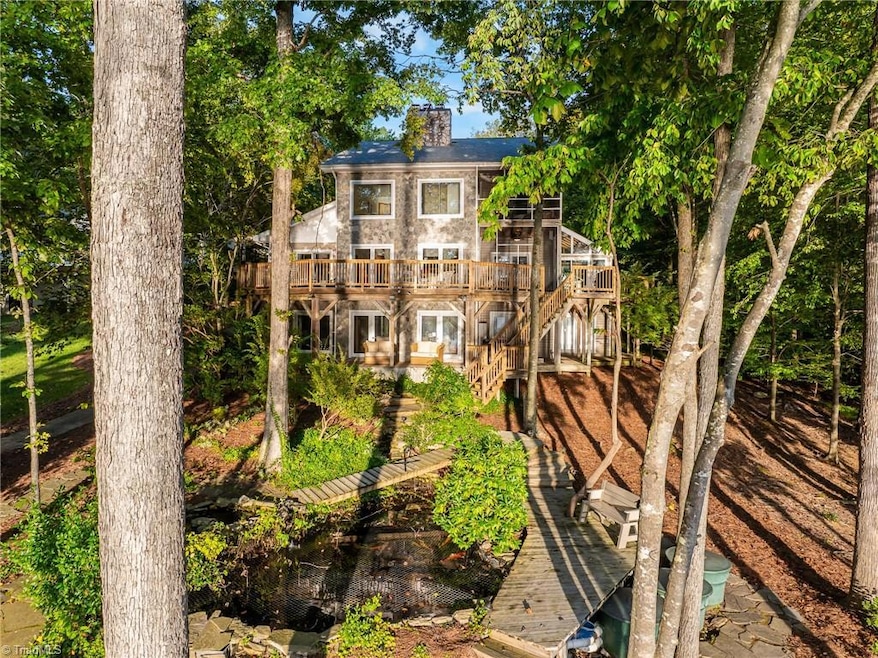 For Sale $1,150,000 • Co-Listing Agent