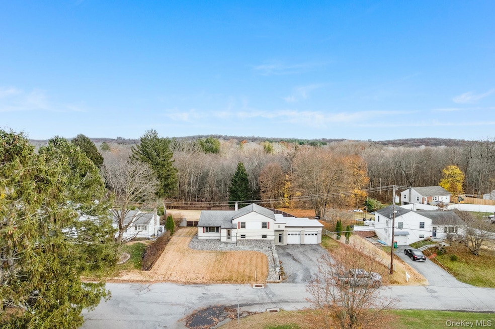 15 Franklin Rd, Hyde Park, NY 12538 - photo 1