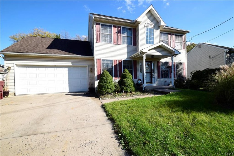 641 8th St, Whitehall, PA 18052 - photo 1