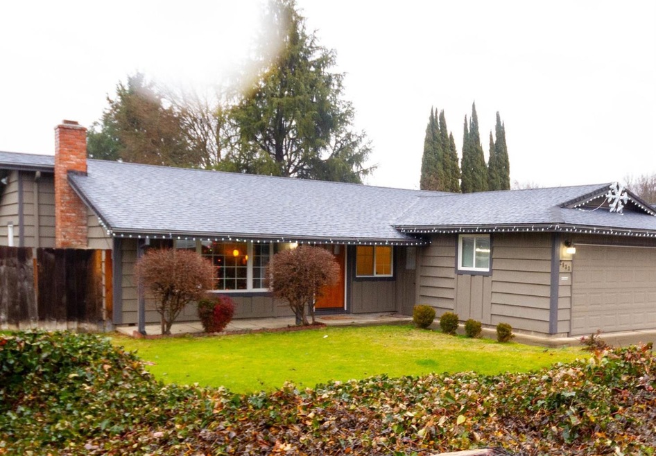 2833 Crystal Dr, Medford, OR 97504 - photo 1