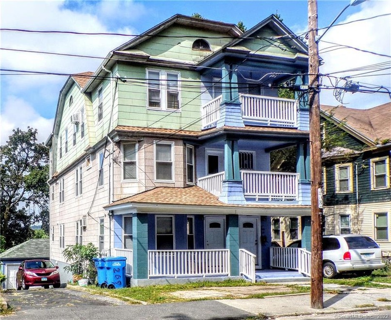 211 Lincoln St, Waterbury, CT 06710 - photo 1