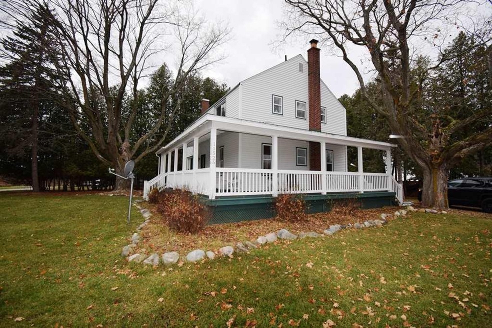 11525 N U S 31, Charlevoix, MI 49720 - photo 1