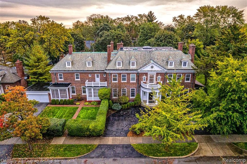 Classic Georgian Architecture on this huge 12,000 
