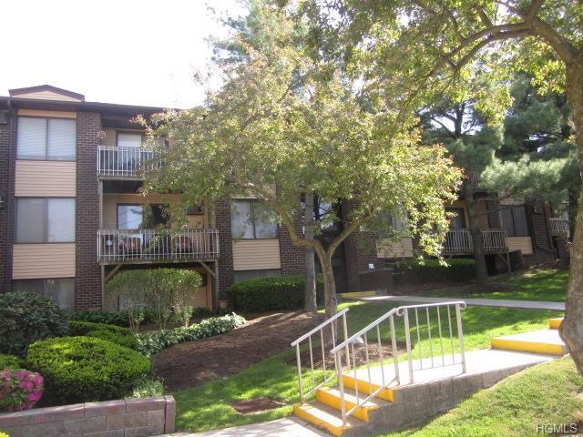 258 Country Club Ln unit 258, Pomona, NY 10970 - photo 1