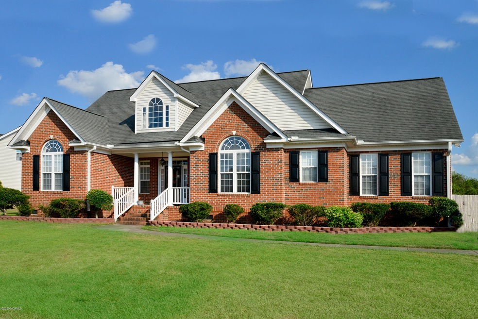 323 Gayle Blvd, Winterville, NC 28590 - photo 1