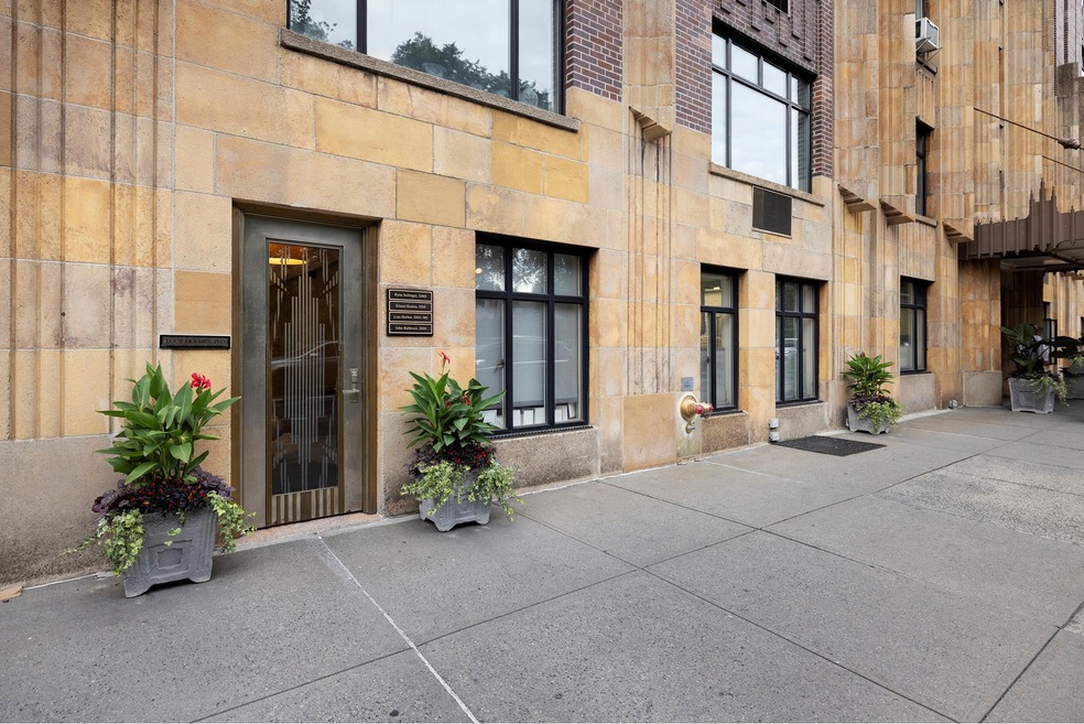 55 Central Park W unit 1E, New York, NY 10023 - photo 1