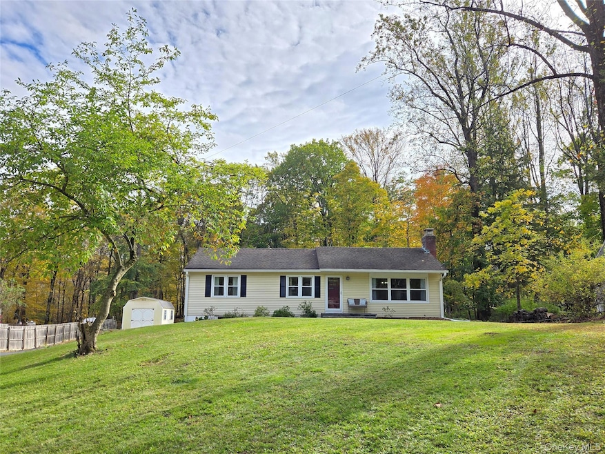 49 Colburn Dr, Poughkeepsie, NY 12603 - photo 1