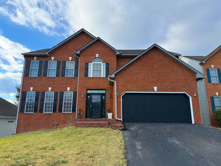 7522 New Barrens Ct, Roanoke, VA 24019 - photo 1