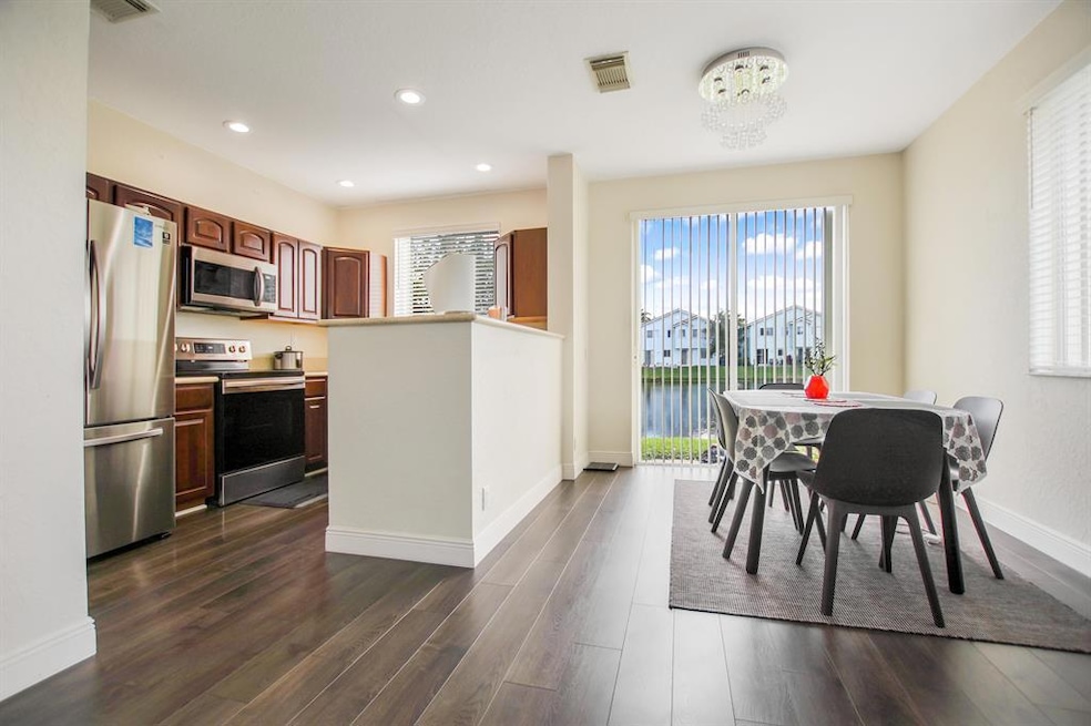 3268 Laurel Ridge Cir, Riviera Beach, FL 33404 - photo 1