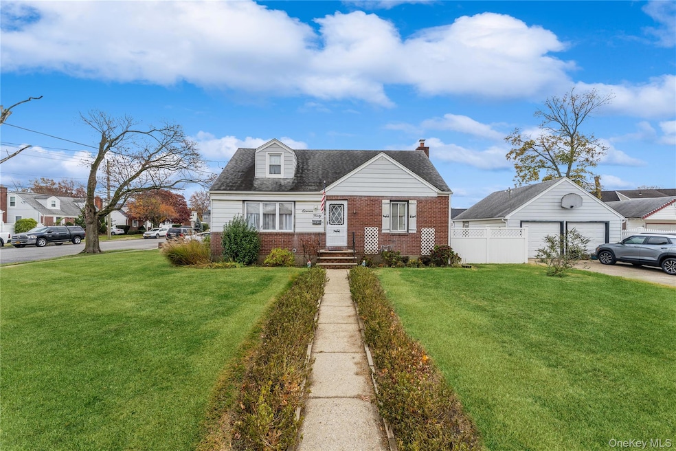 1140 Braxton St, Uniondale, NY 11553 - photo 1