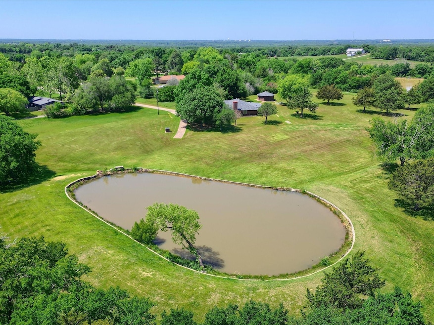 565 Snow Rd, Denison, TX 75021 - photo 1