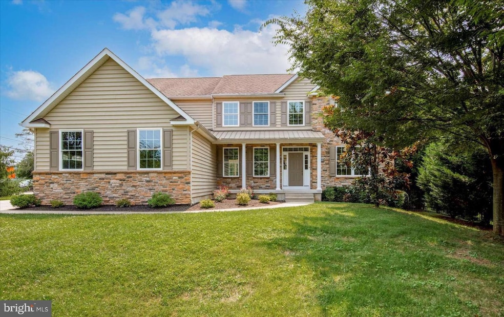 Sold $1,175,000 • Co-Listing Agent