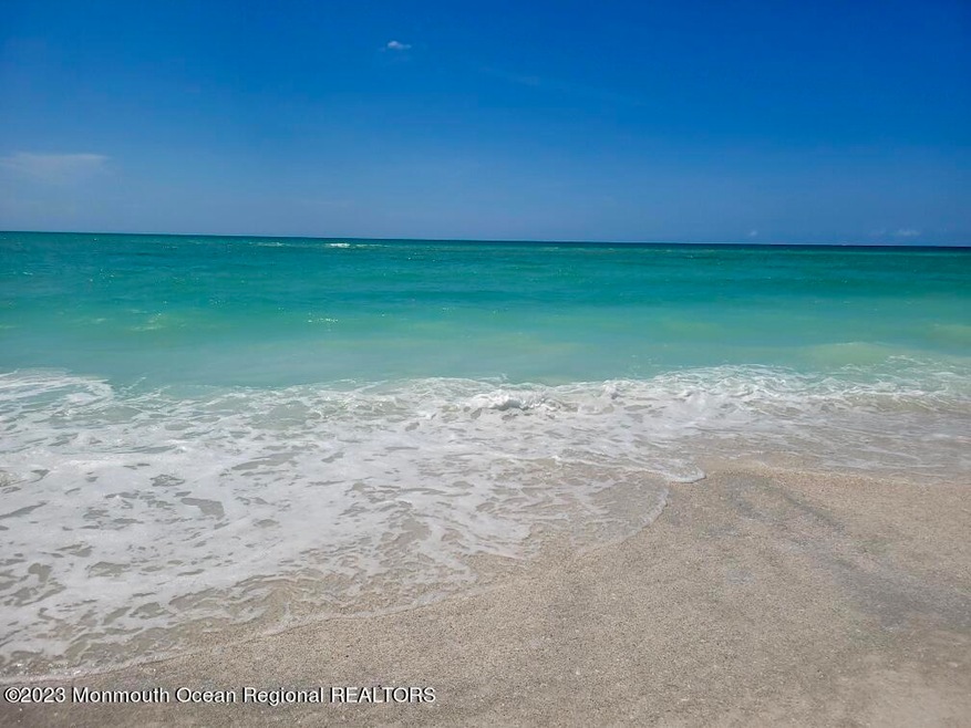 Yacht Harbor unit A9 (Winter), Sea Bright, NJ 07760 - photo 1