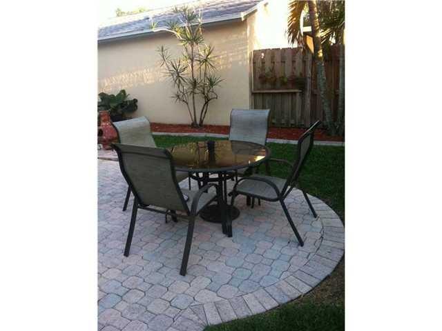 14650 S Beckley Square, Davie, FL 33325 - photo 1