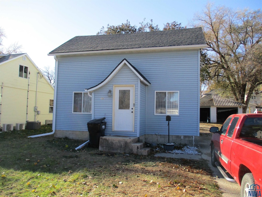 125 S 7th St, Cherokee, IA 51012 - photo 1
