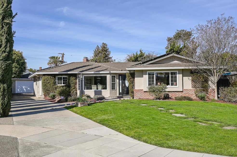 Sold $2,100,000 • Co-Listing Agent