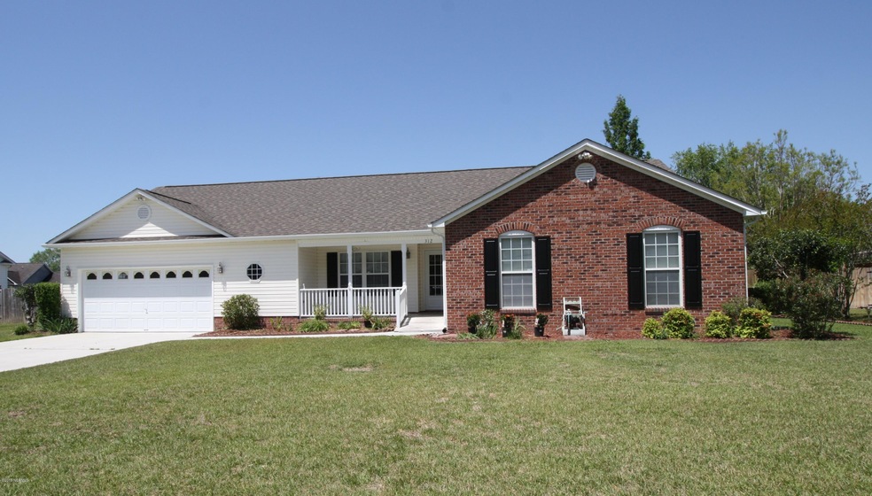 312 Richmond Dr, Jacksonville, NC 28540 - photo 1