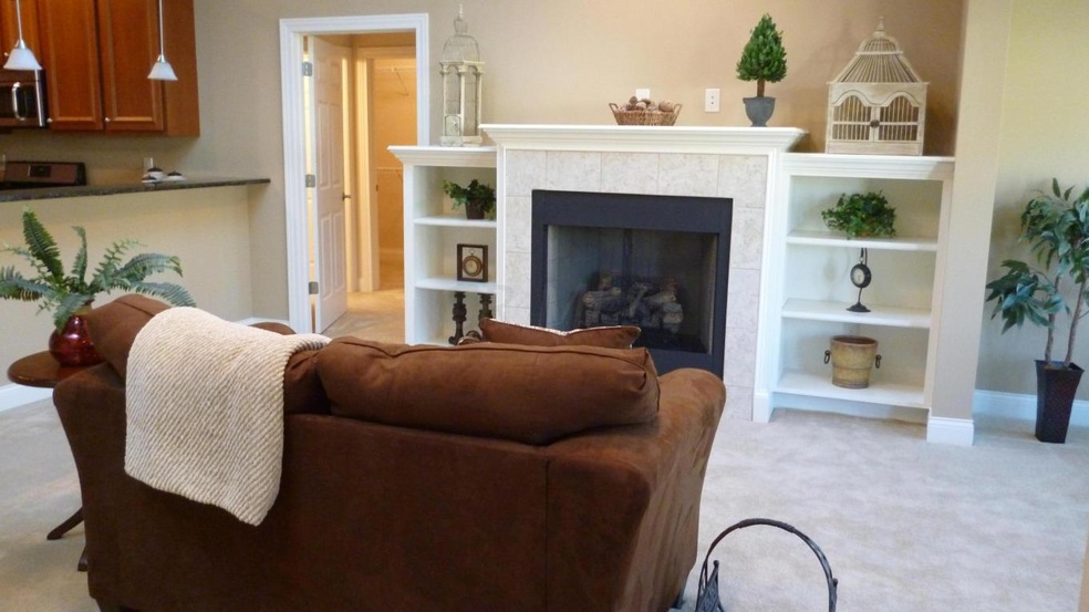 5952 Eiger Dr, Columbus, OH 43213 - photo 1