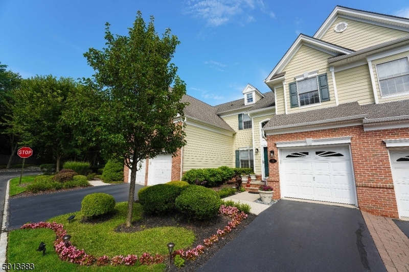 3 Chestnut Ct, Cedar Grove, NJ 07009 - photo 1