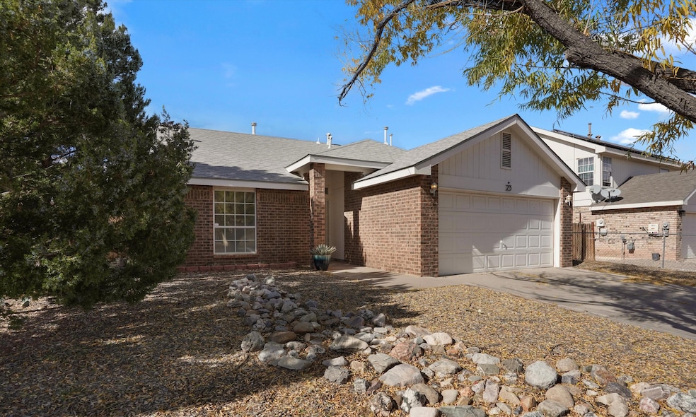 23 Dogwood Ln, Los Lunas, NM 87031 - photo 1