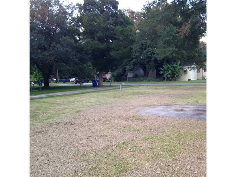 Land/Lot.