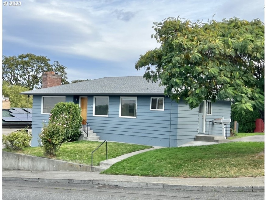 1628 Nevada St, the Dalles, OR 97058 - photo 1