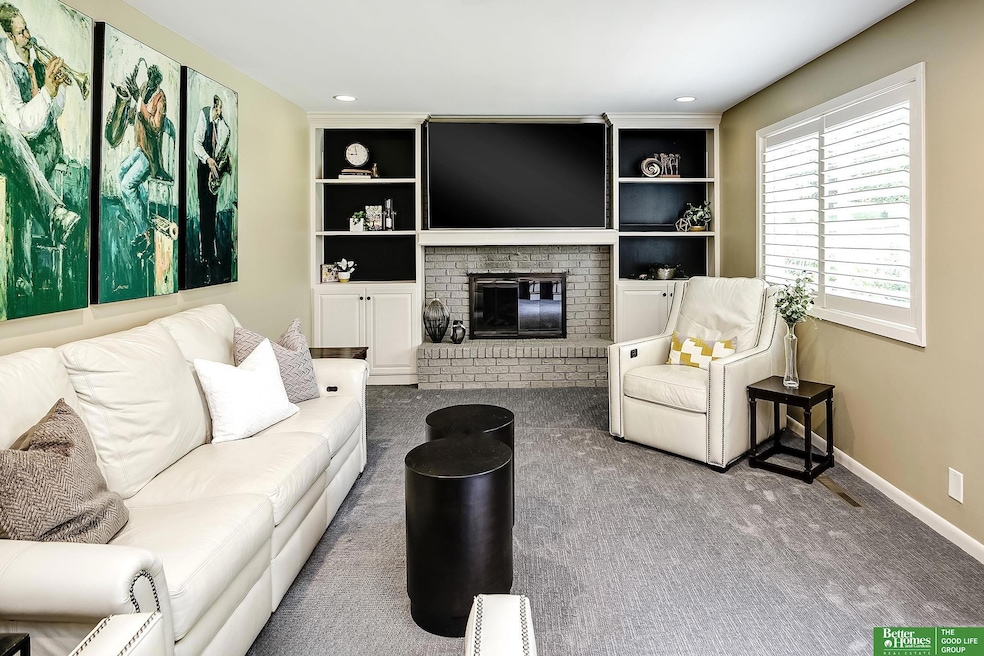 15005 Cedar Cir, Omaha, NE 68144 - photo 1