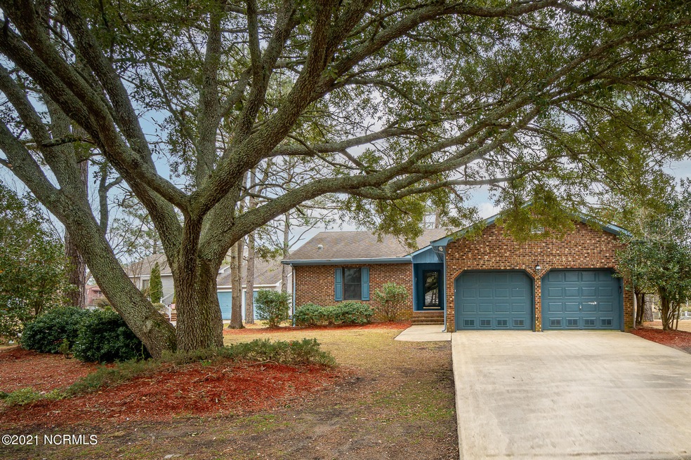 902 Diamond Court