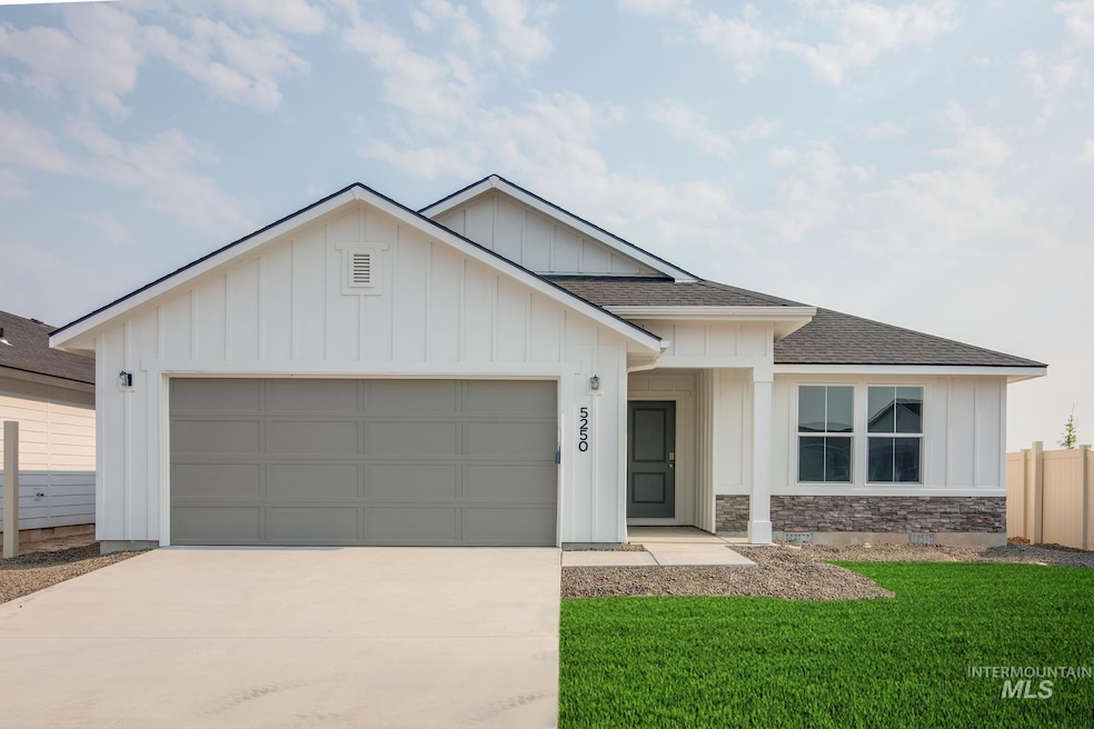 18421 N Fire Ice Ave, Nampa, ID 83687 - photo 1