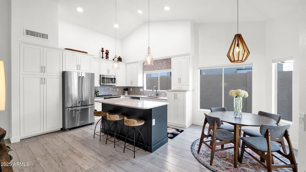 4135 E Milton Dr unit 2, Cave Creek, AZ 85331 - photo 1