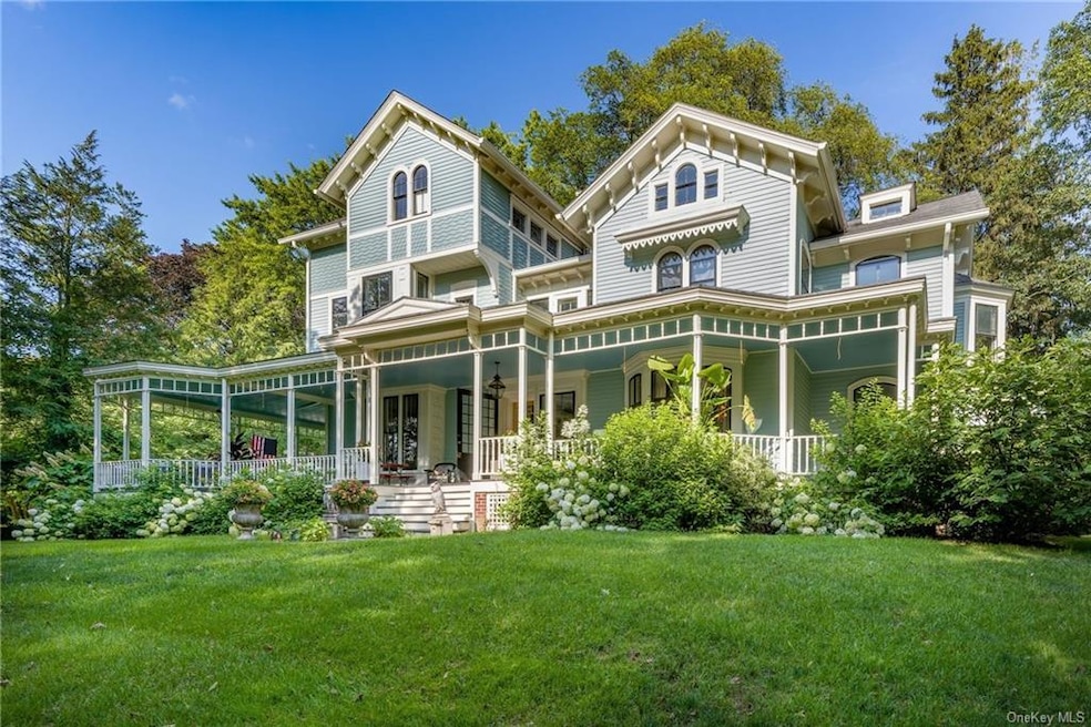 54 Jaffray Ct, Irvington, NY 10533 - photo 1