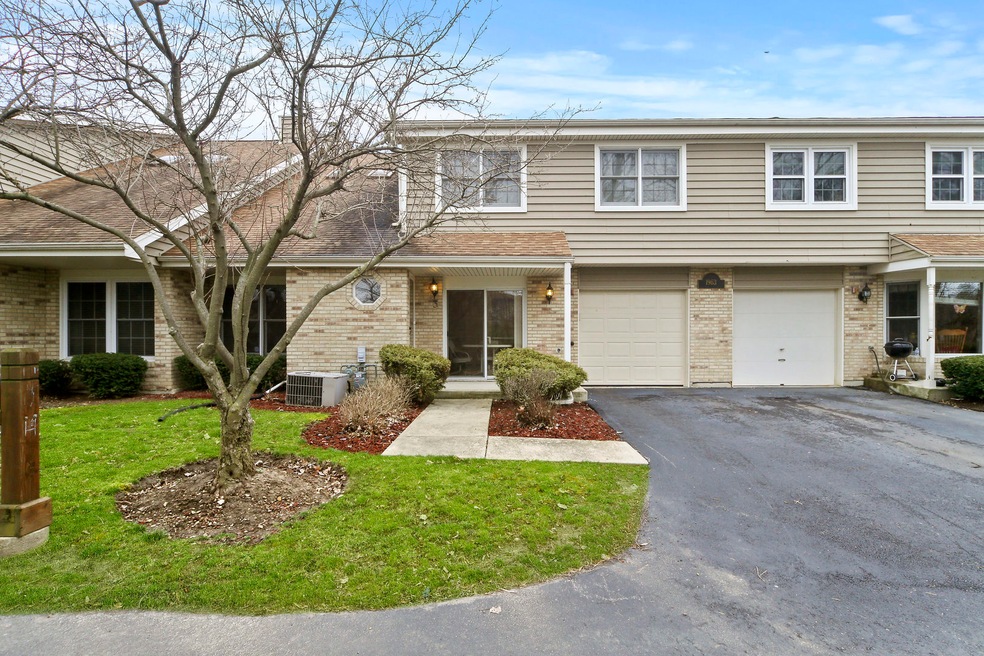 1963 Lancaster Ct unit 3, Naperville, IL 60565 - photo 1