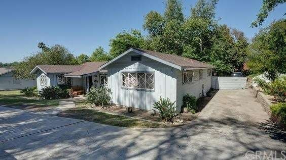 Lots' of possibilities to build your dream home on